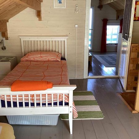 The Cabin, Кипарисия Екстериор снимка